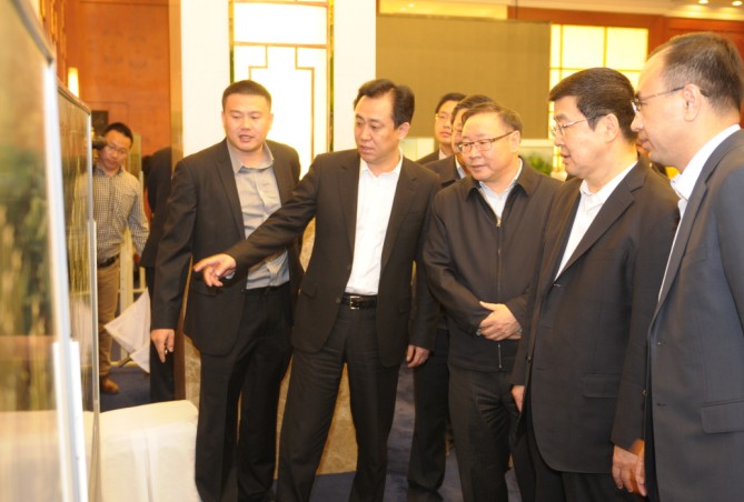 呼市市委书记那顺孟和还全天全程陪同许家印