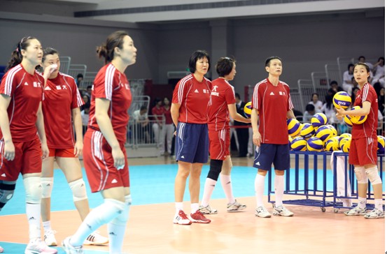 中国女排队员名单_恒大女排队员收入